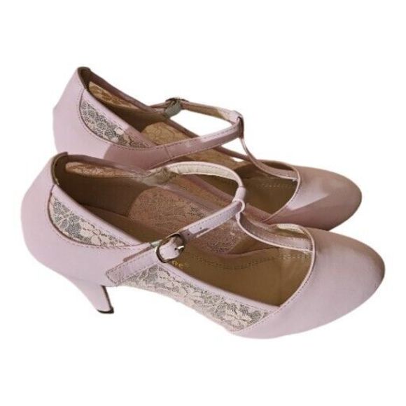 Elegant Pink Lace Women Shoes - Picture 1 of 8